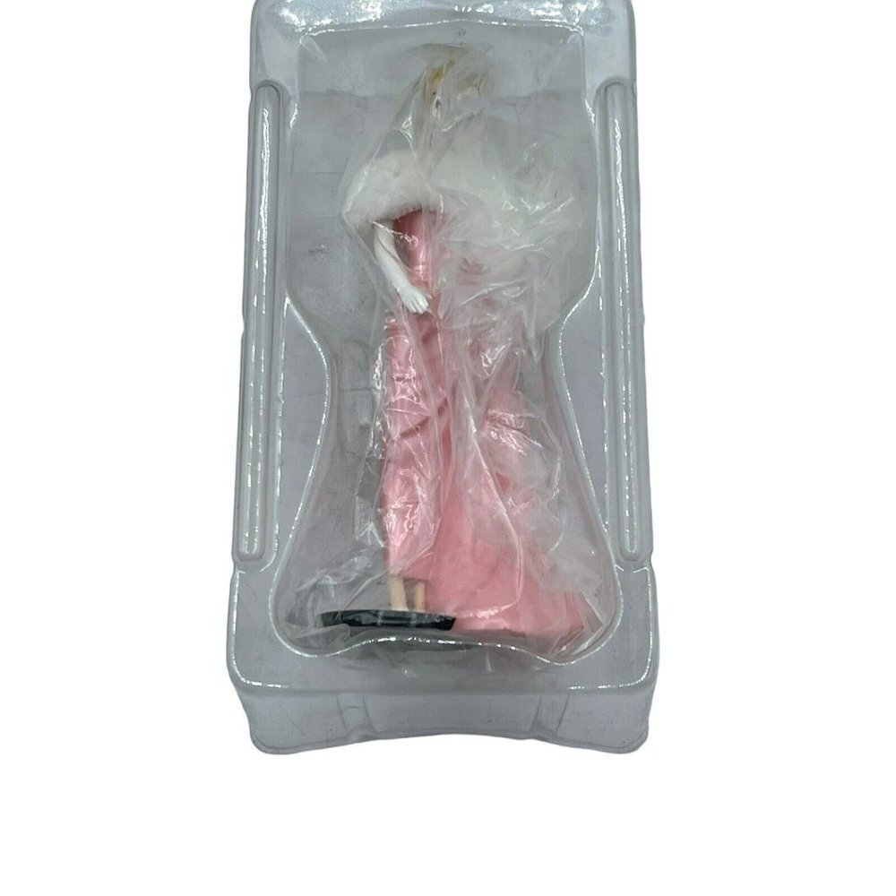 1996 Enchanted Evening Barbie Doll Hallmark Ornament #3 Nostalgic Series In Box - Picture 3 of 7